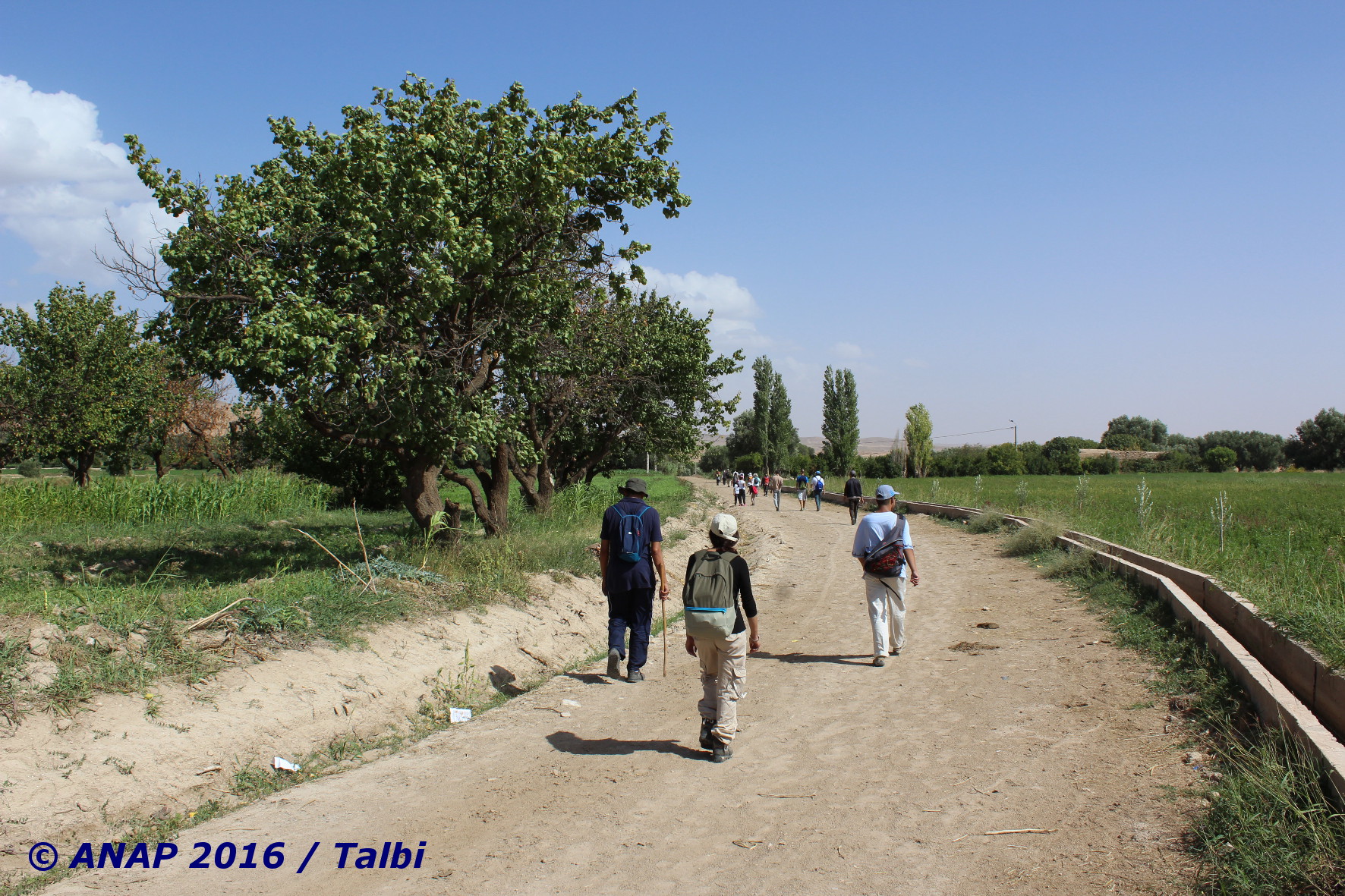 Vers le maison h�te