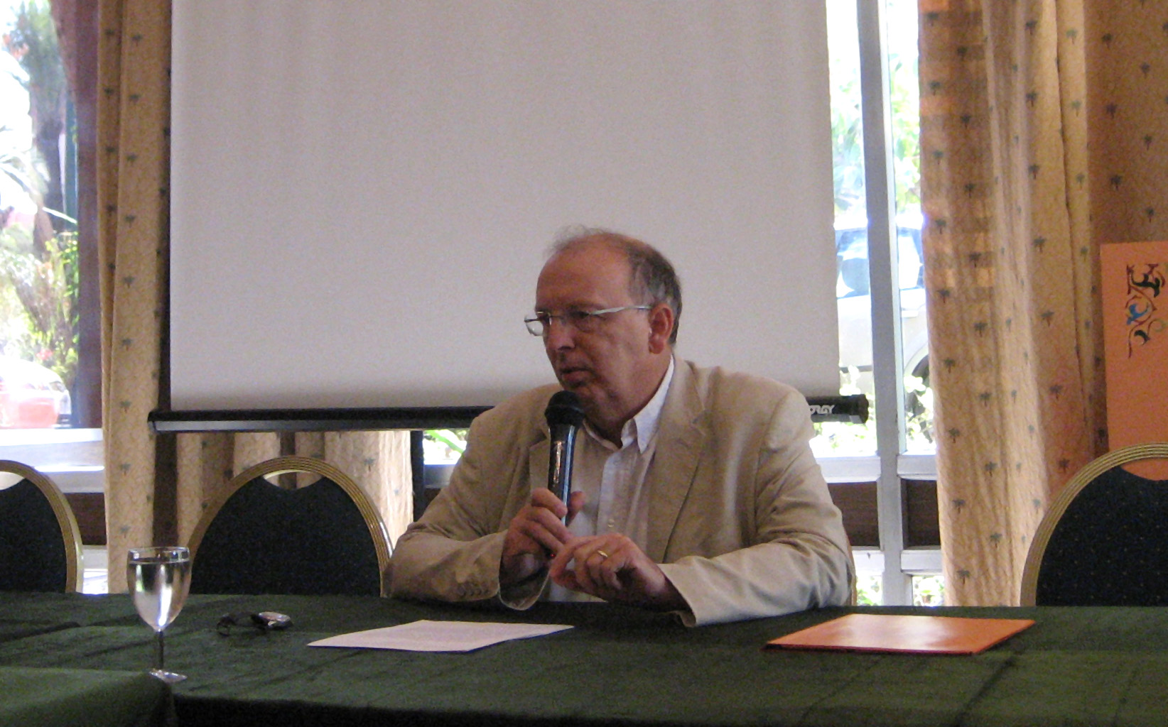 Conf�rence J. Roche