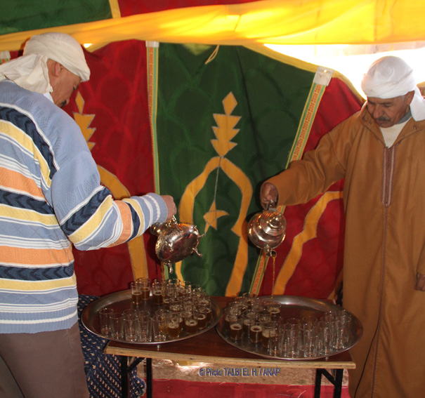 Accueil par les B�ni Guil : Association des Hauts Plateaux